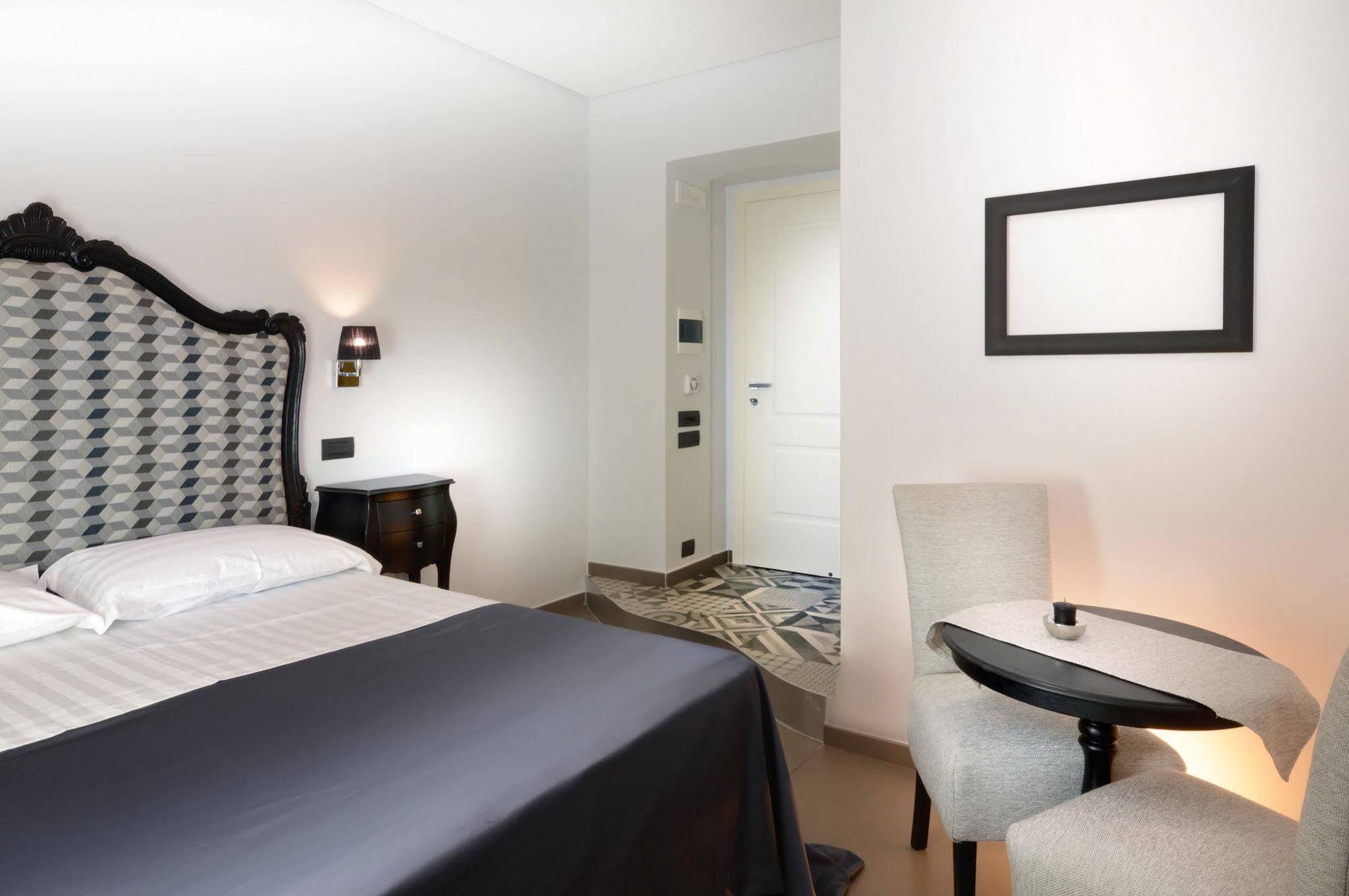 Barbarella Suite Νάπολη Εξωτερικό φωτογραφία